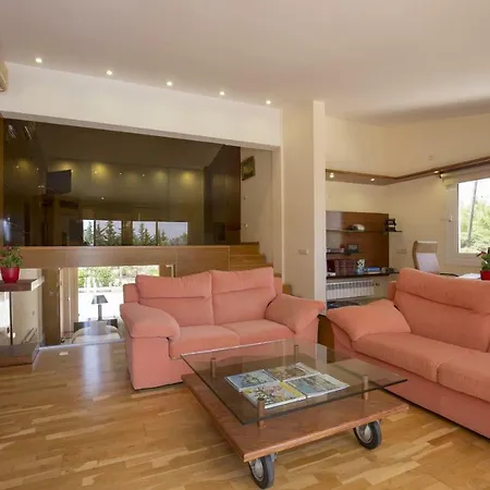 Cati Villa